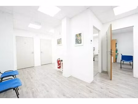 location bureaux 120 m²