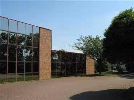 location bureaux 810 m²