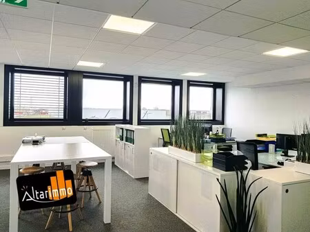 location bureaux 136 m² à 465 m²