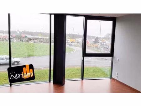 location bureaux 25 m² à 737 m²