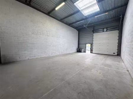 vente local d'activités aubergenville 248 m²