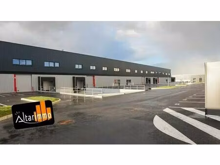 location local d'activités 1 183 m² à 6 271 m²
