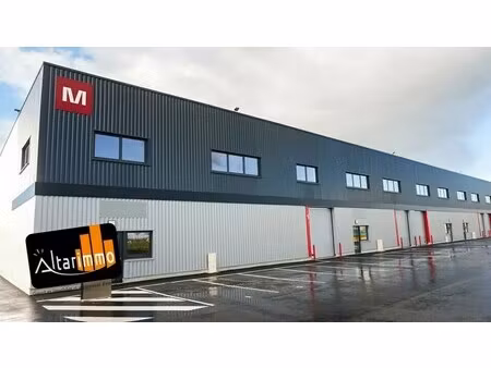 location local d'activités 310 m² à 4 754 m²