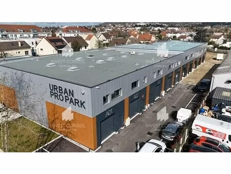 location local d'activités 130 m² à 260 m²