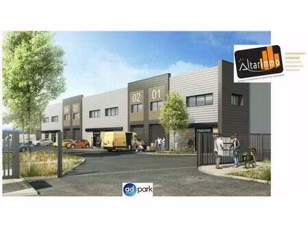 location local d'activités 232 m² à 1 493 m²