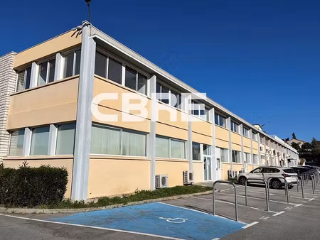 location bureau biot 105 m²