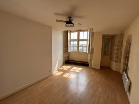 auch  t3 58m2 à louer