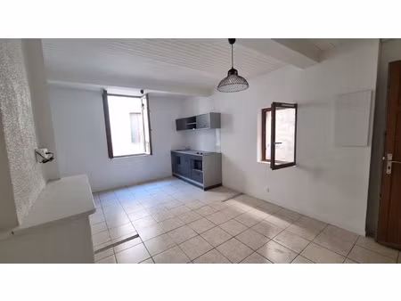 location appartement 2 pièces 43m² sommieres 30250