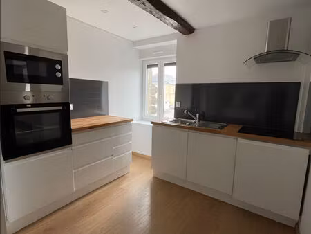 t3 de 61 m² à warcq au 1er étage