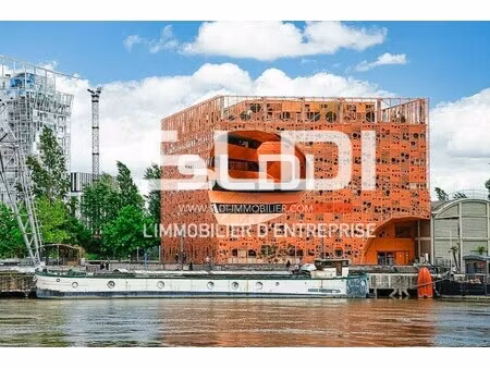 location local professionnel 1 980m² lyon 2ème