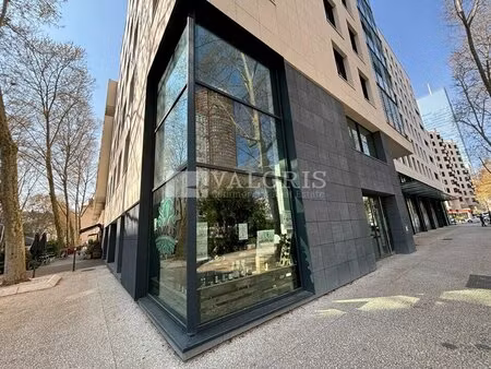 location local commercial 126m² lyon 3ème