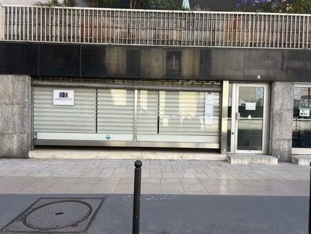 local commercial de 105m² disponible de suite