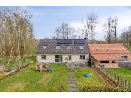 landelijke  instapklare woning met energielabel a!