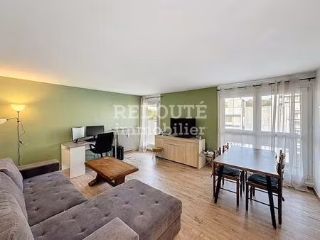 à vendre – bel appartement à épernay avec vue dégagée sur les vignes