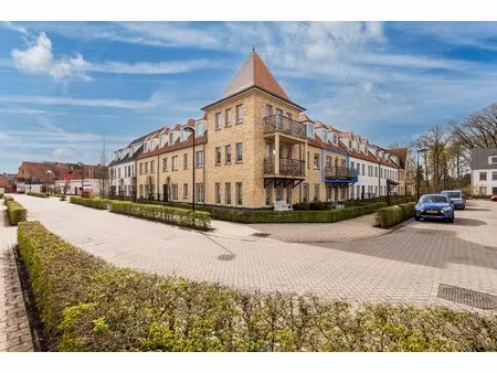appartement met 2 slpk en 2 x parking in centrum poppel.