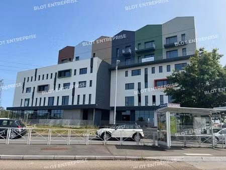 location bureaux 442 m²