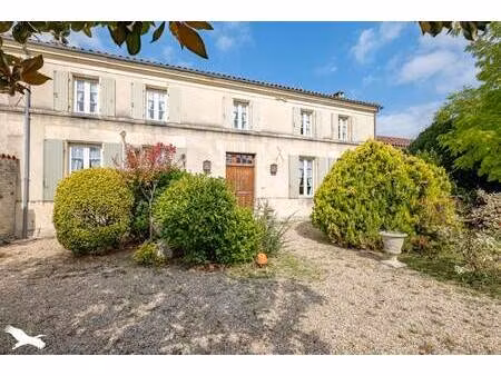 vente maison 5 pièces 200 m² matha (17160)