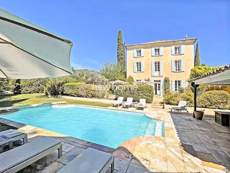maison de luxe à vendre à salernes : 1 250 000 € | 253m²