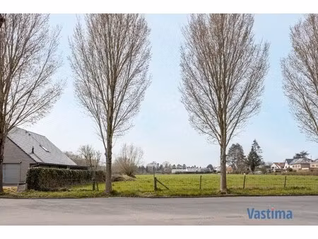 exclusieve bouwgrond voor open bebouwing vlakbij centrum aalst