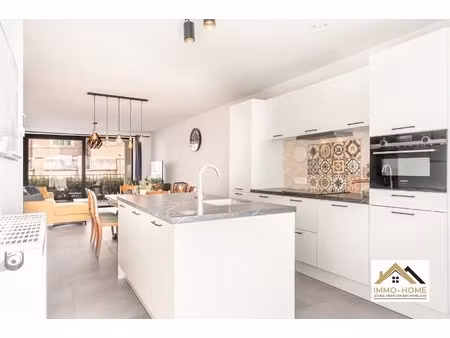 gelijkvloers appartement met twee terrassen