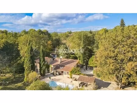 maison de luxe à vendre à callian : 590 000 € | 153m²