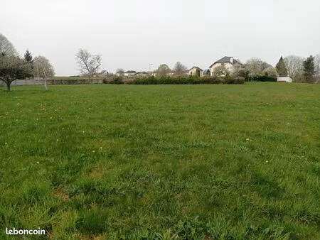 terrain constructible 2900 m2