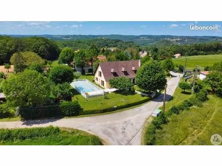 maison 8 pièces 265 m²