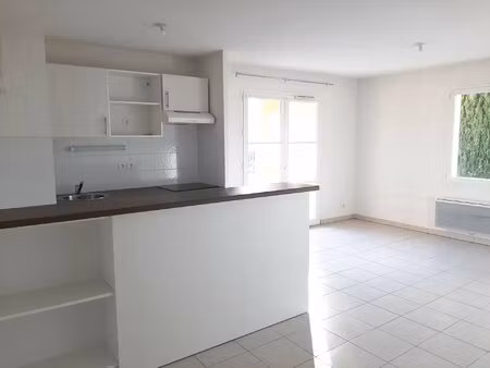 location appartement 3 pièces 56m² perigny 17180