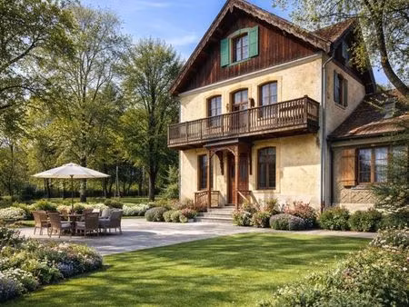 bien rare – maison de caractère à rénover – hyper-centre morteau – 150 m² – terrain arboré