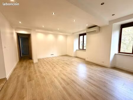 appartement 4 pièces 90 m²