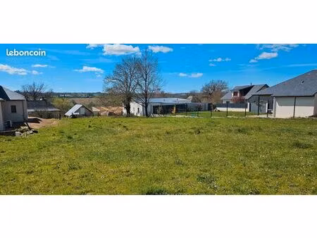 superbe terrain constructible et viabilisé à luc