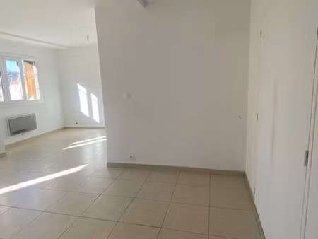 location appartement 2 pièces 47m² la valette du var 83160