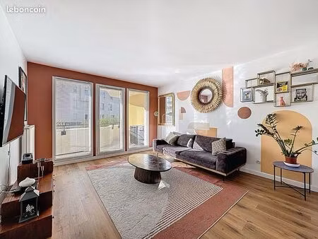 appartement cosy avec balcon et parking