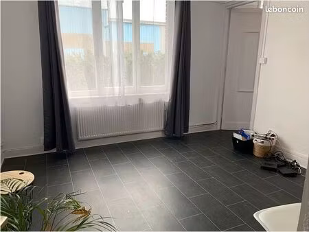 appartement 3 pièces 50 m²