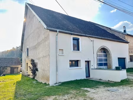 vente ferme 146 m² à la demie (70000)  240 000 €