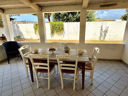 vente maison 5 pièces 121 m² loix (17111)