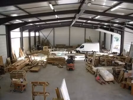 location entrepôt 1 000 m²