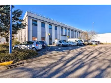 location entrepôt 95 m² à 1 028 m²