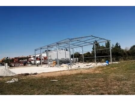 location entrepôt beurlay 17250 288m²
