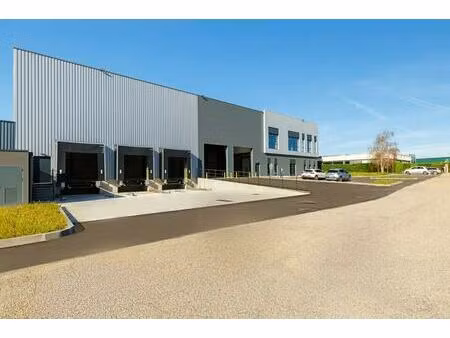 location entrepôt 1 247 m² à 6 034 m²