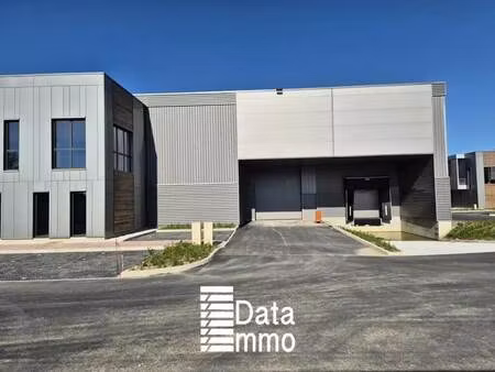 location entrepôt courtry 77181 1554m²
