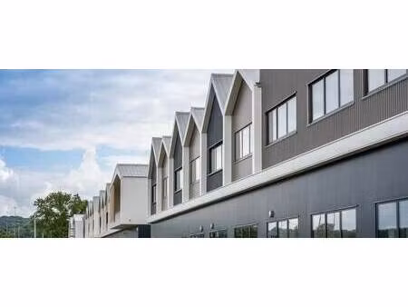 location entrepôt 434 m² à 5 211 m²