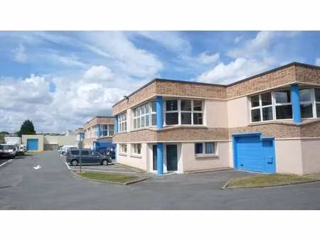 location entrepôt 1 799 m²