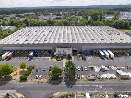 location entrepôt 7 387 m² à 17 627 m²