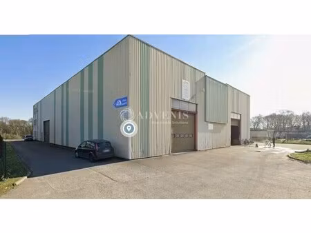 location entrepôt 700 m²