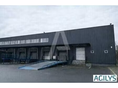 location entrepôt palaiseau 91120 3841m²