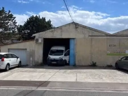 location entrepôt 370 m²