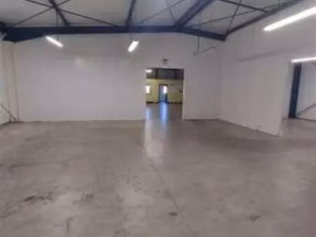location entrepôt perpignan 66000 400m²