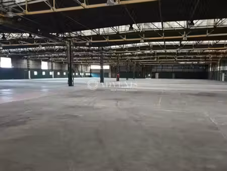 location entrepôt 2500m² à 5600m²