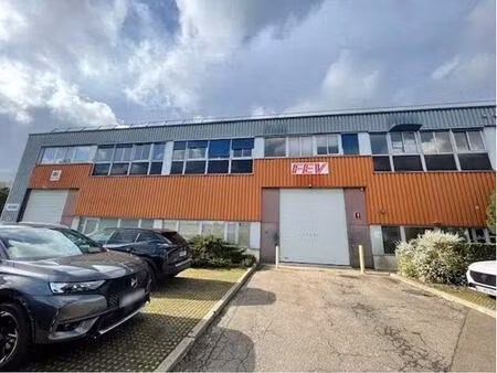 location entrepôt 1 724 m²